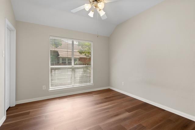 Building Photo - 4664 Wales Dr