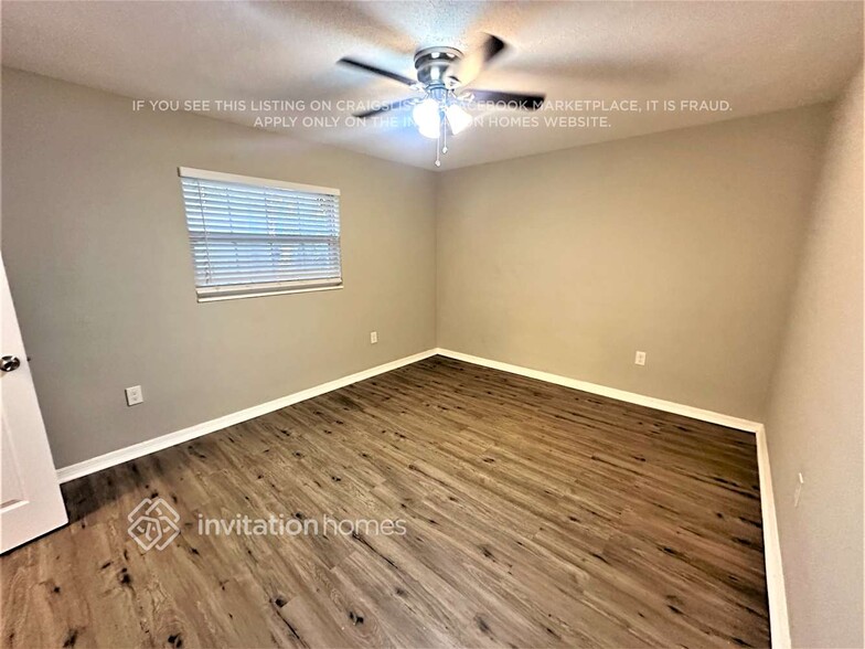 Building Photo - 5521 Westbury Dr