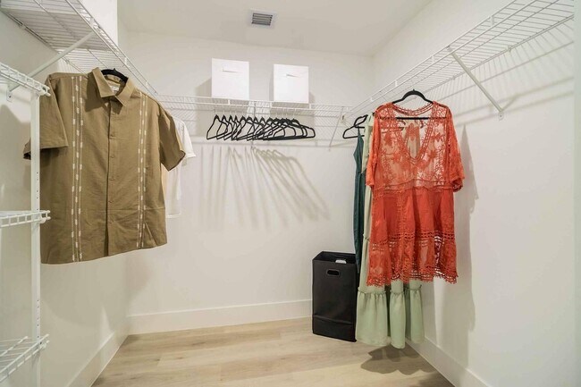 Building Photo - 2985 SW 122nd Ave