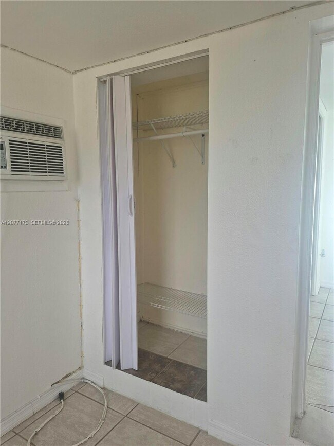 Building Photo - 11285 SW 43rd St
