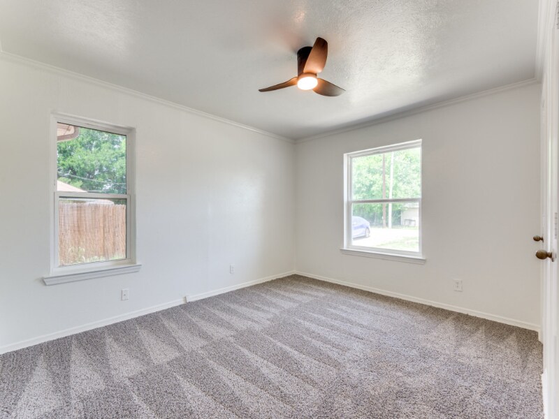 Building Photo - 1926 Chiesa Rd