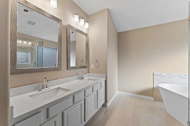 Building Photo - 21146 Terrace Vine Ln