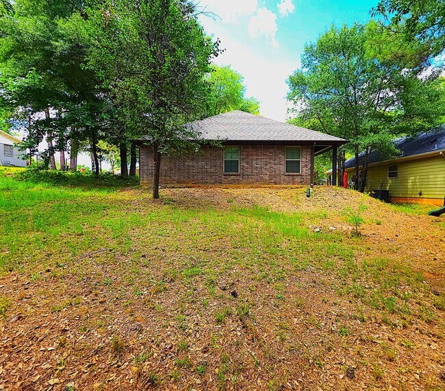 Building Photo - Ready to Move Into Your Dream Rental Home?