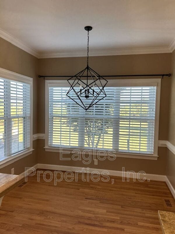 Building Photo - 304 Glenn Laurel Dr