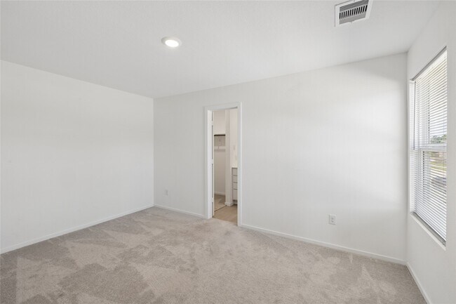 Building Photo - 18242 Via Aurelia Dr