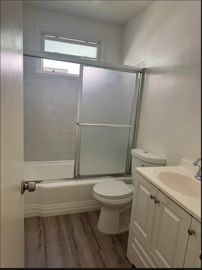 Building Photo - 1920 W Verdugo Ave