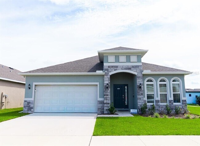Primary Photo - 445 Silver Palm Dr