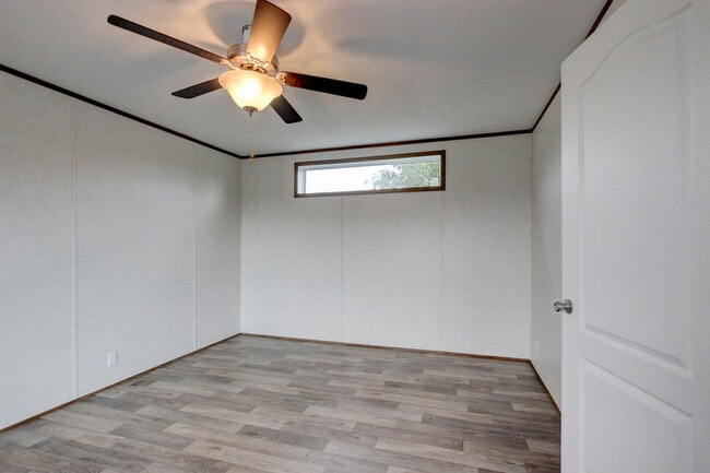 Building Photo - 295 Seays Rd