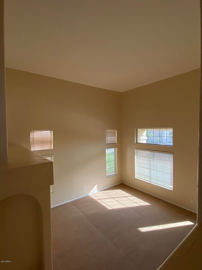 Building Photo - 182 S 222nd Ave