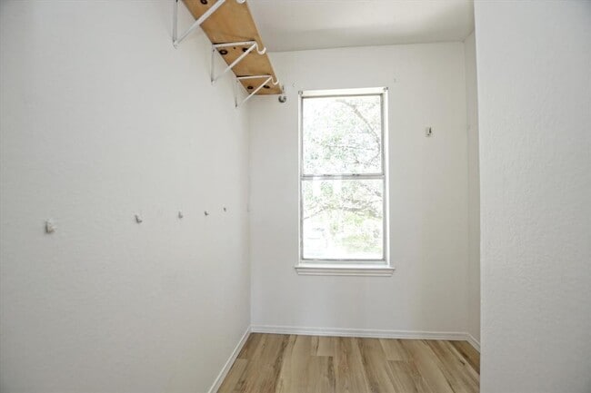 Building Photo - 2509 Patsy Pkwy