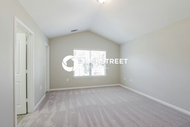 Building Photo - 6216 Summerour Place
