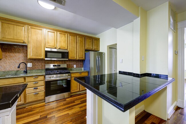 Building Photo - 5518 13th St NW