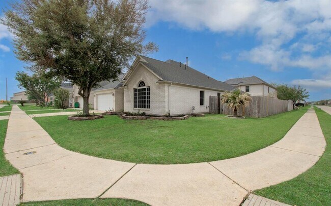 Building Photo - 4823 Upland Dale Ct