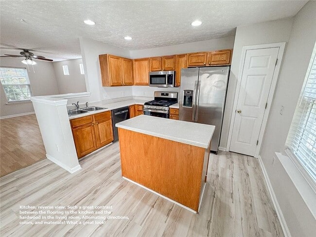Building Photo - 5175 Sky Ridge Way