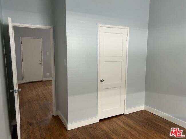 Building Photo - 11826 Venice Blvd.