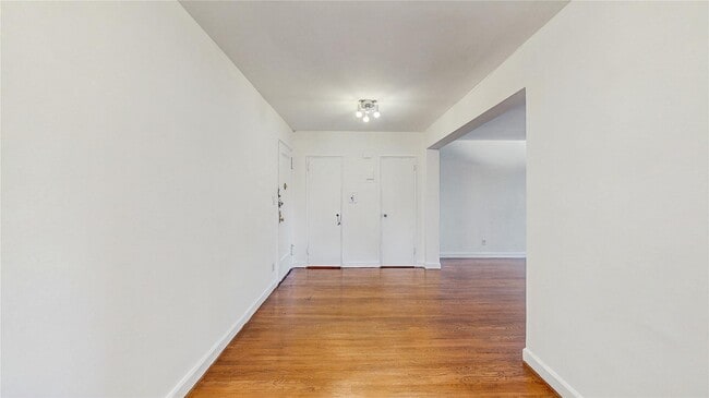 Building Photo - 10255 67th Dr