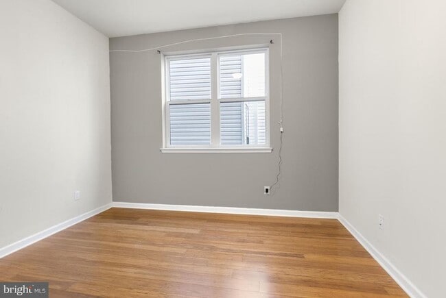 Building Photo - 2418 Frankford Ave