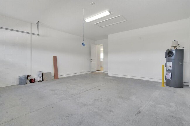 Building Photo - 1018 Swamp Chestnut Lp