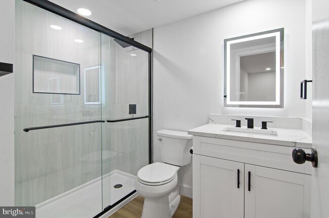 Building Photo - 25 Stonehenge Cir