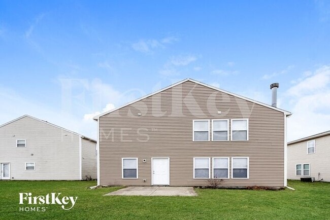 Building Photo - 2859 Beethoven Ave