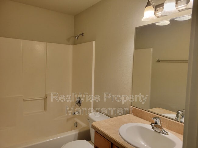 Building Photo - 2478 SW Timber View Ct