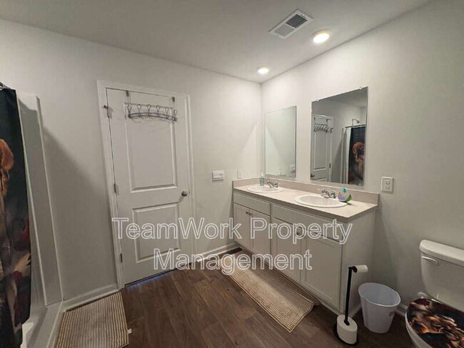 Building Photo - 107 Orchid Bloom Cir