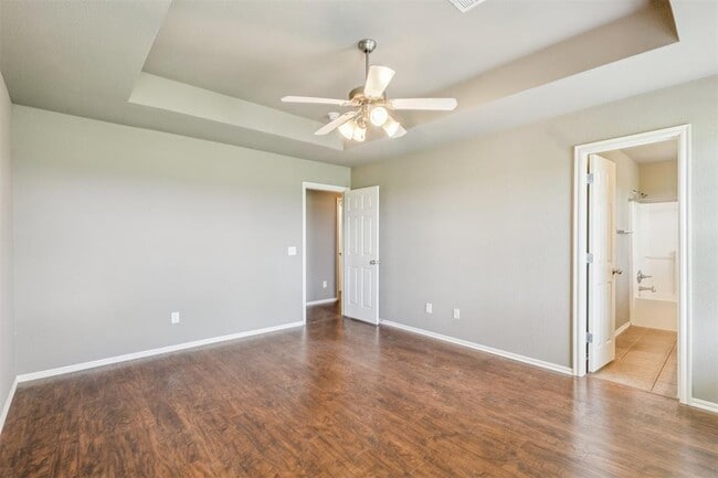 Building Photo - 4508 Applegate Dr