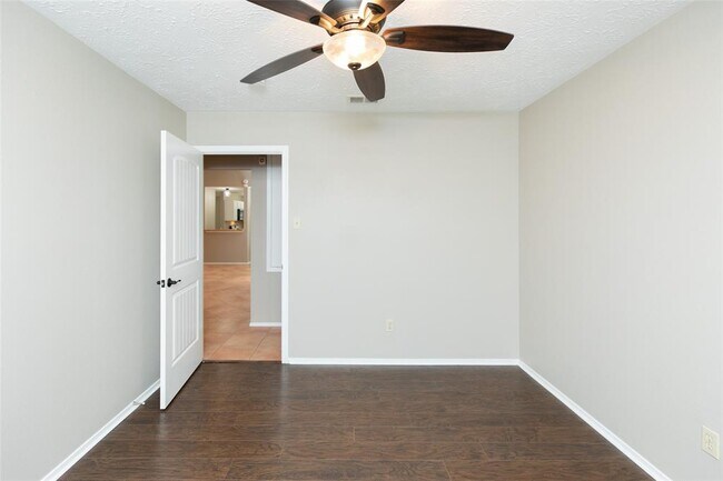 Building Photo - 2823 Allyson Ln