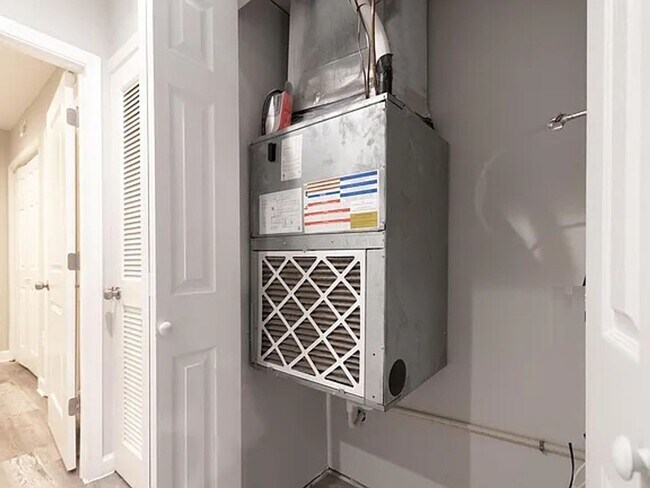 Building Photo - 111 Rhode Island Ave NW