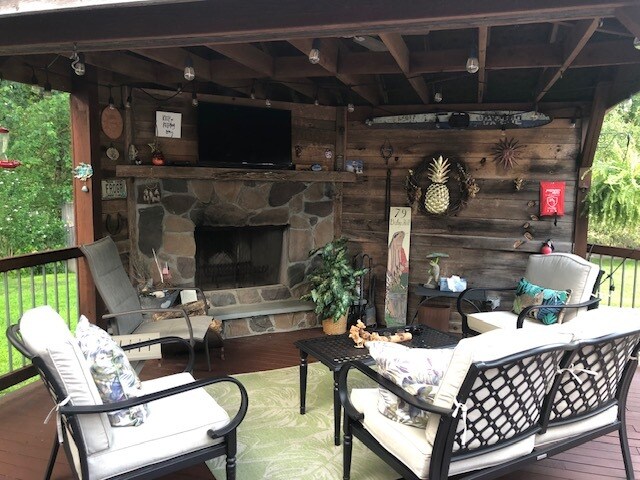 Building Photo - 79 Bishop Hill Rd