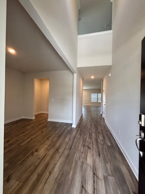 Building Photo - 1061 Red Apple St