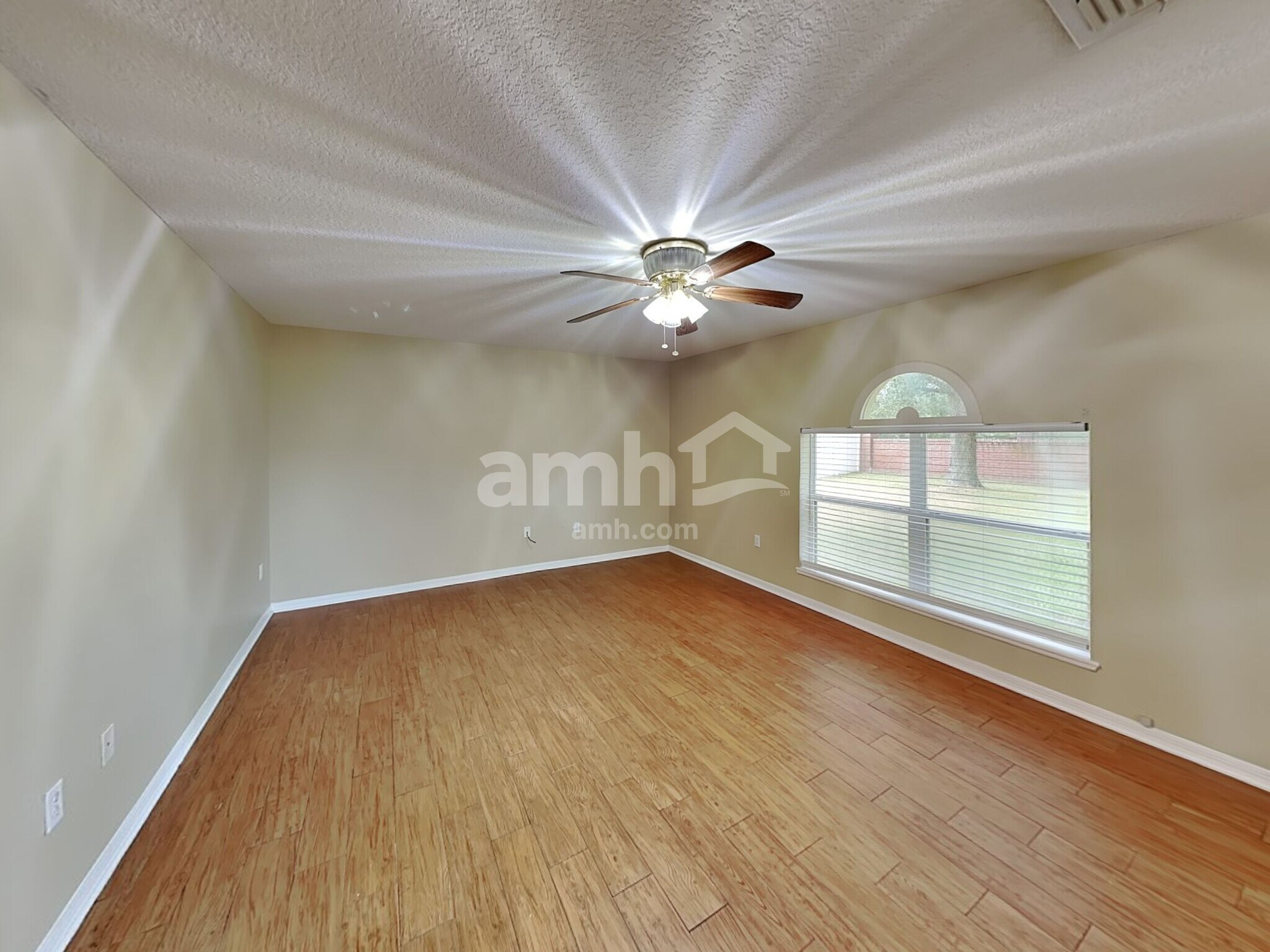 Building Photo - 1605 Pickard Cir