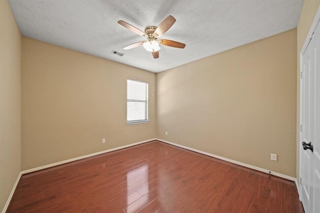 Building Photo - 6503 Loralie Ln