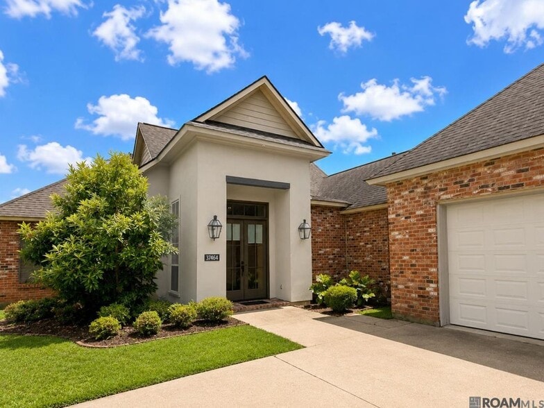 Building Photo - 37464 Cypress Hollow Ave