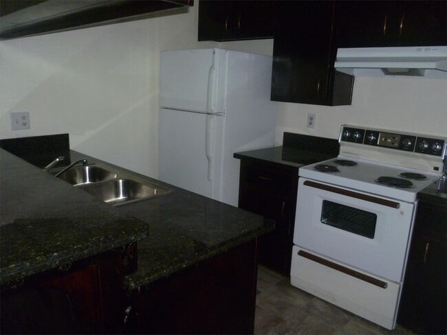 Building Photo - 5978 Walerga Rd