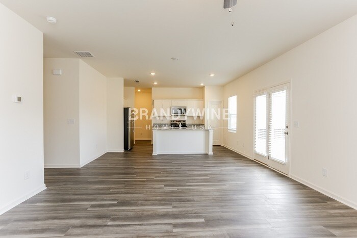 Building Photo - 84 Rowlett Pl