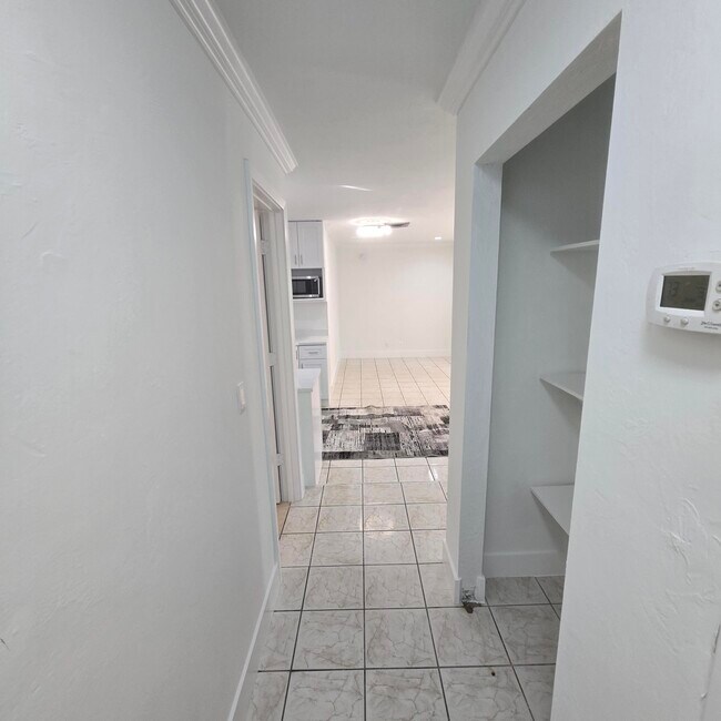 Building Photo - 1237 Wynnedale Rd