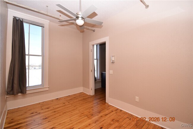 Building Photo - 170 Court St