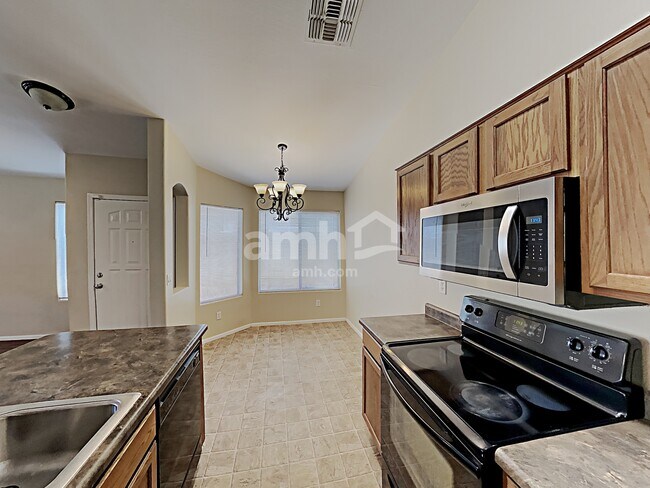 Building Photo - 1292 W Matthews Dr