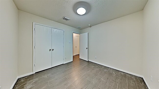 Building Photo - 19319 Christine Crossing Dr