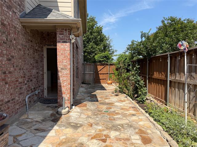 Building Photo - 7720 Mapleridge Dr