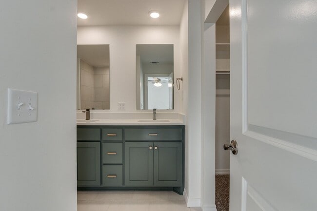 Building Photo - New construction in Britton Farms