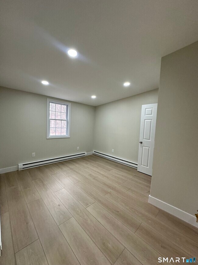 Building Photo - 49 Dodgingtown Rd