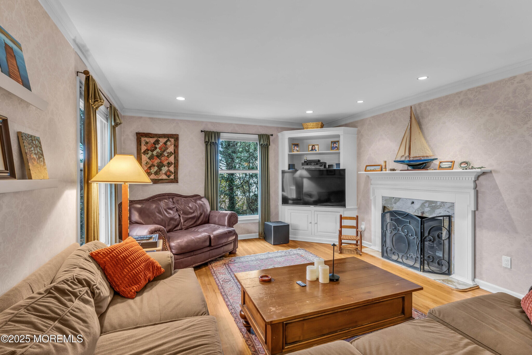 Building Photo - 2420 Cedar St