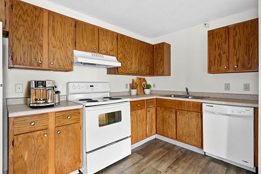 Kitchen - Valley View