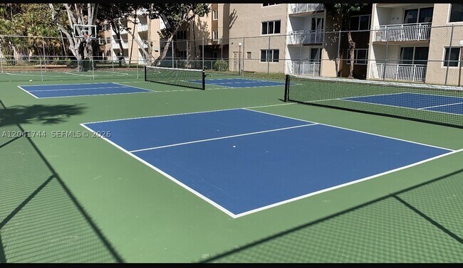 Building Photo - 6930 Miami Gardens Dr
