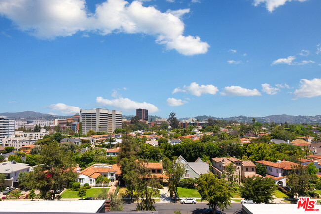 Building Photo - 10777 Wilshire Blvd