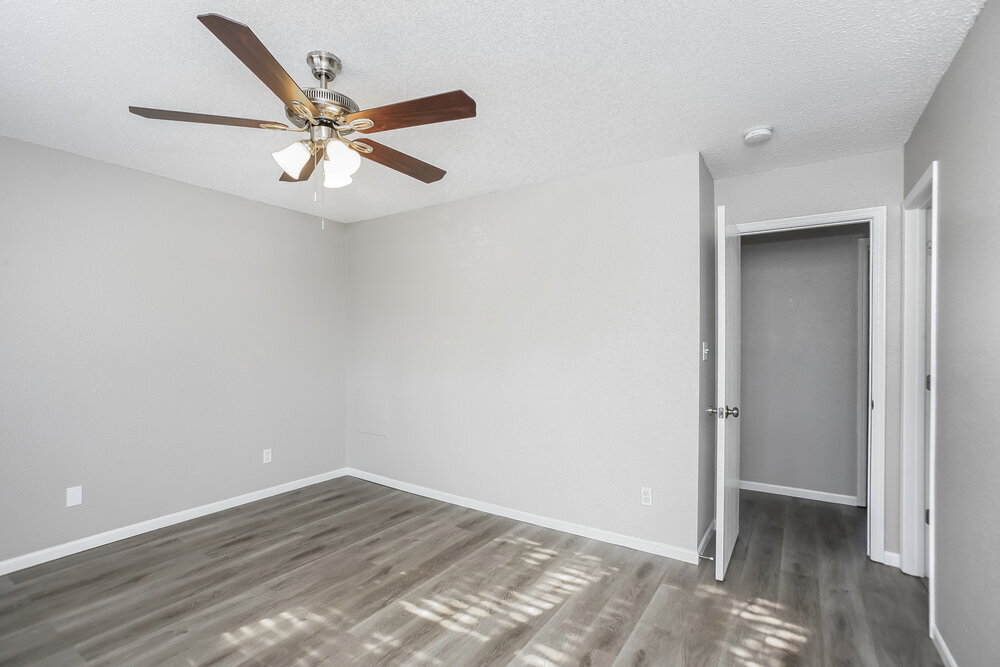 Building Photo - 4029 Willow Ct