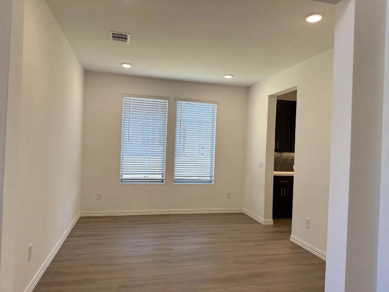 Building Photo - 1908 Wishon Rd