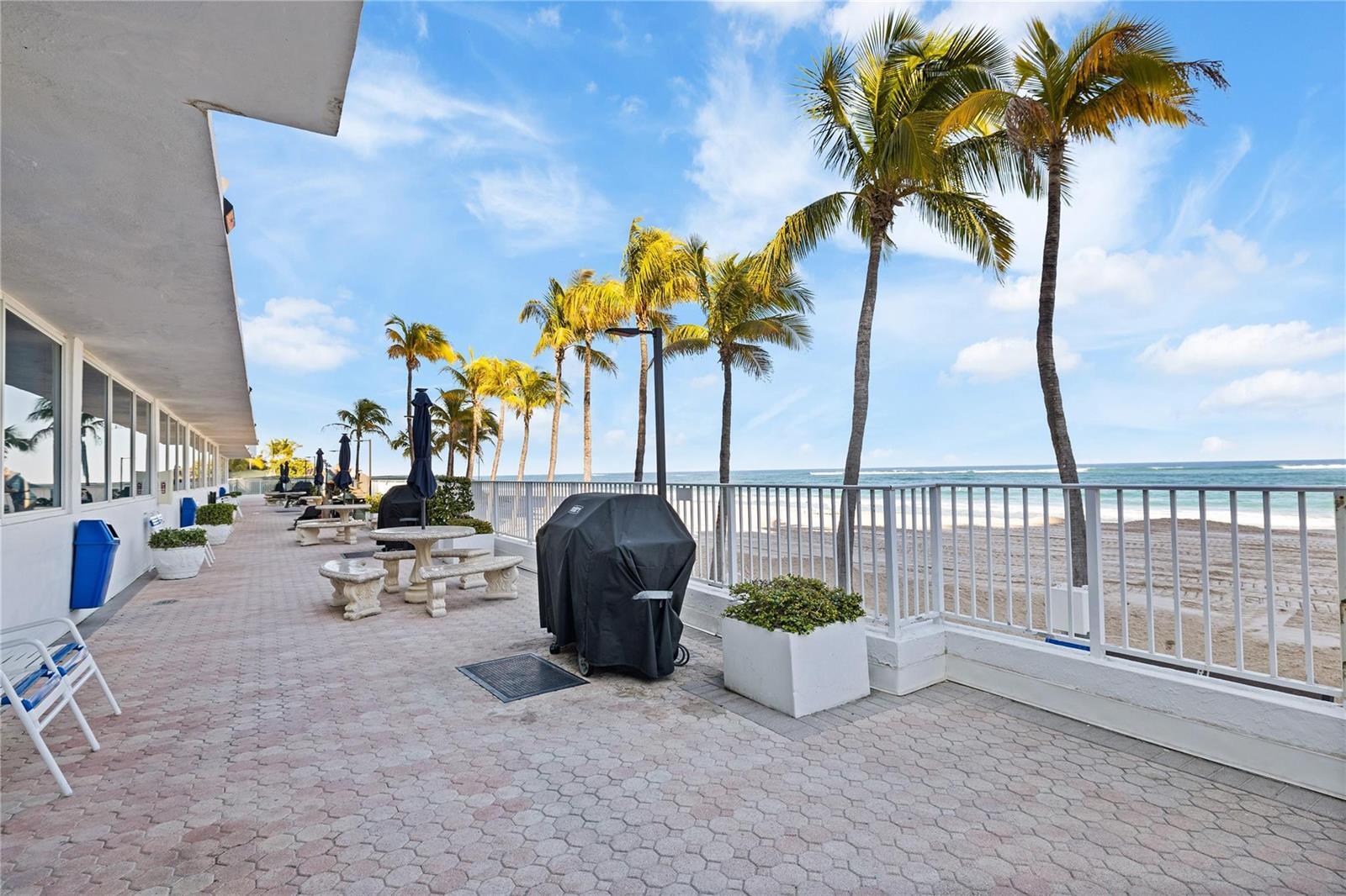 Building Photo - 1360 S Ocean Blvd